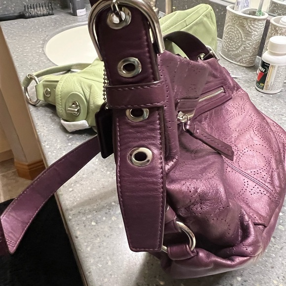 Coach Purse - Picture 15 of 16